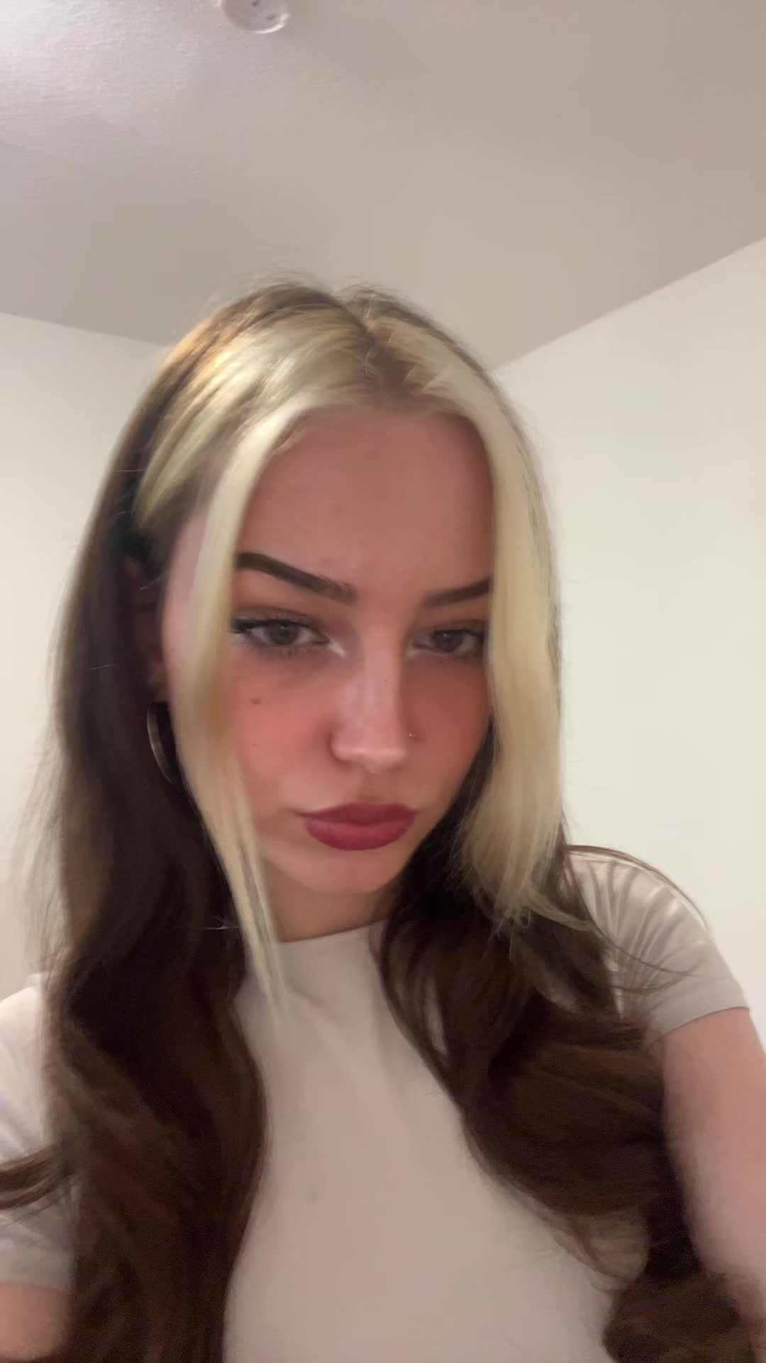 @𝐇𝐀𝐍𝐍𝐀𝐇𝐋𝐔𝐈𝐒𝐈𝐄𝐍𝐍𝐄