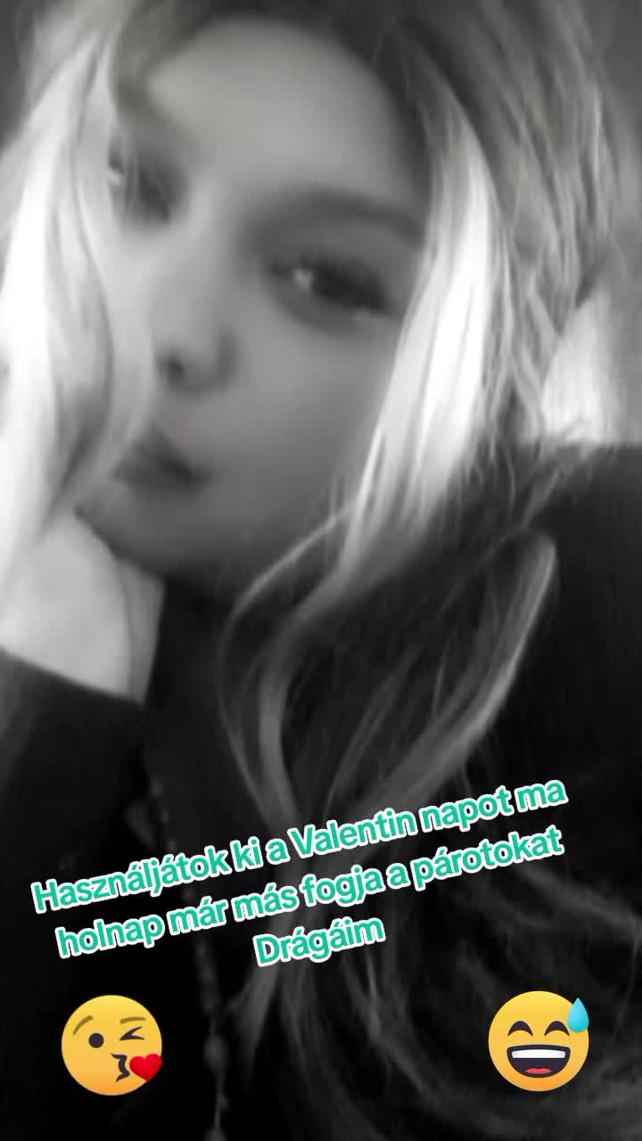 @Feh&eacute;r Maja