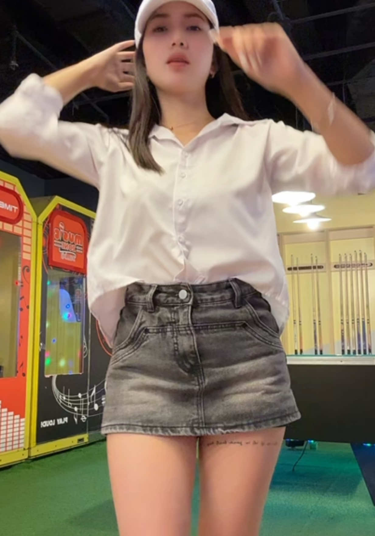 @Hazelpetipit