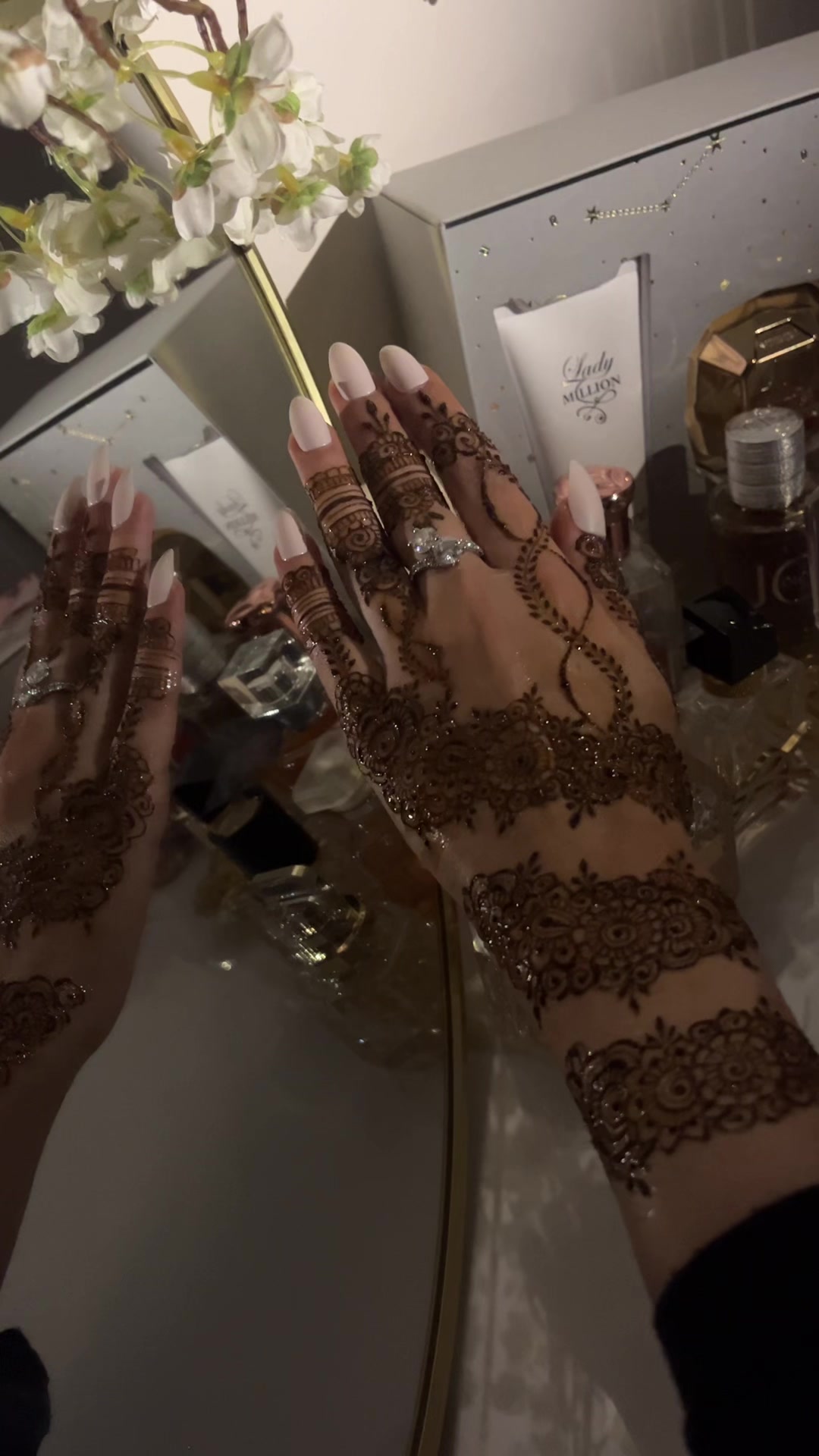 @Henna_byArianaᥫ᭡