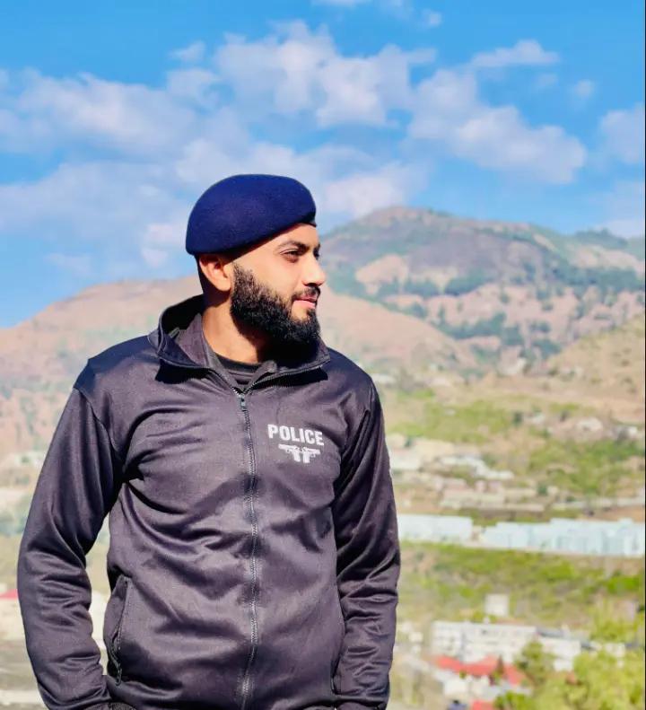 @میاں سینی 🫀🖤