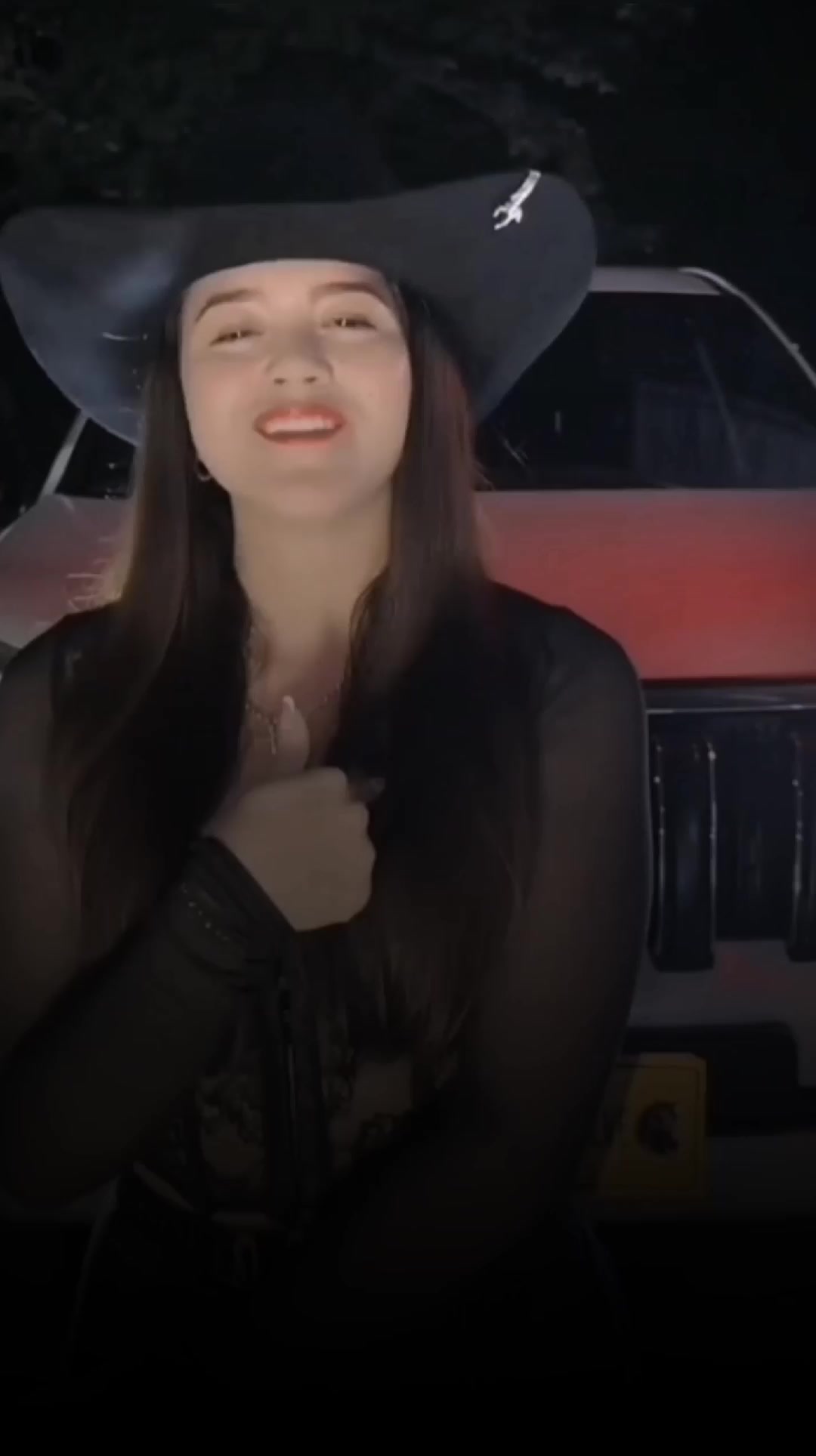 @𝙘𝙖𝙧𝙡𝙤𝙨𝙨_𝙡𝙮𝙧𝙞𝙘𝙨