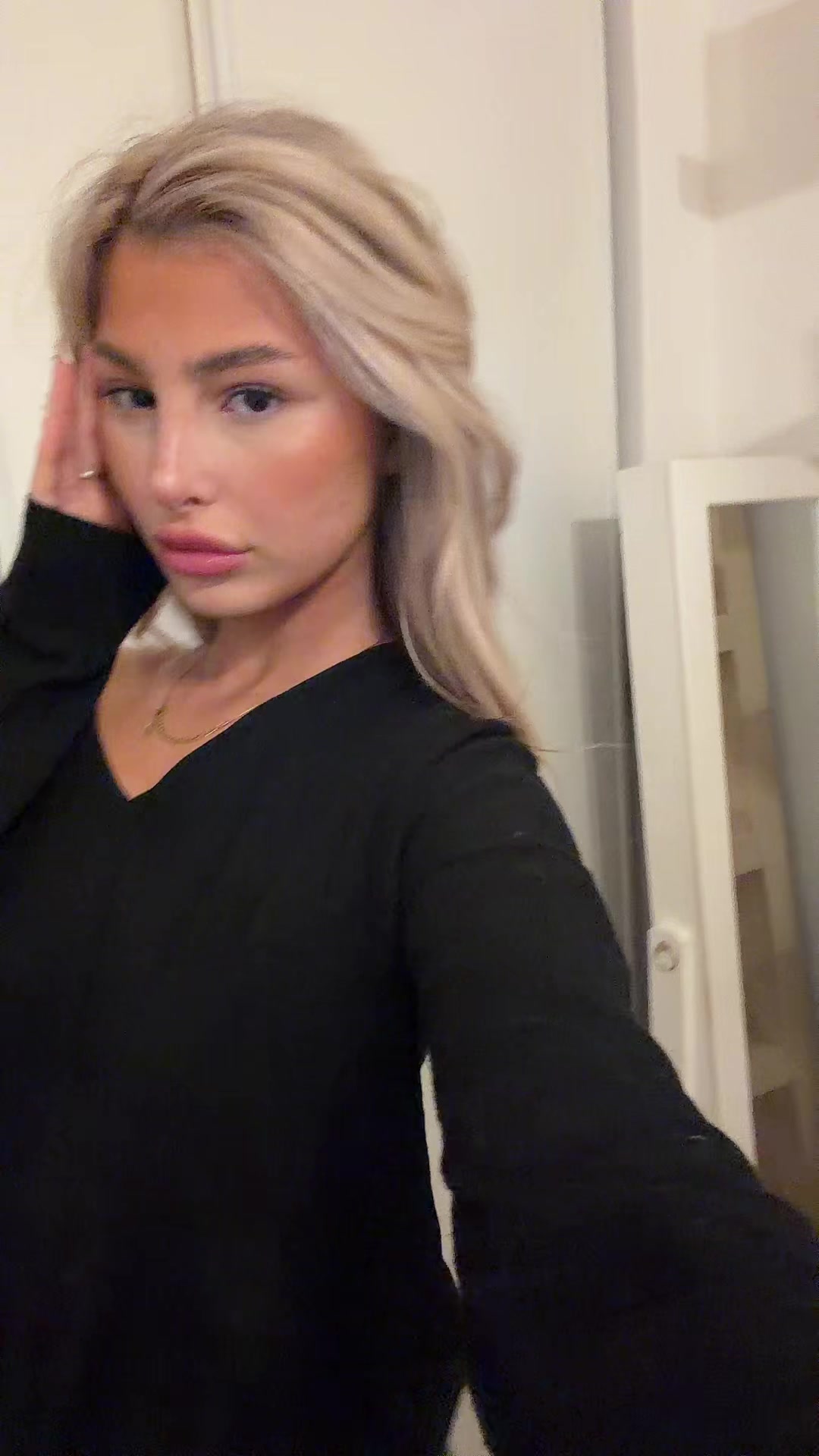 @blondiexbabe
