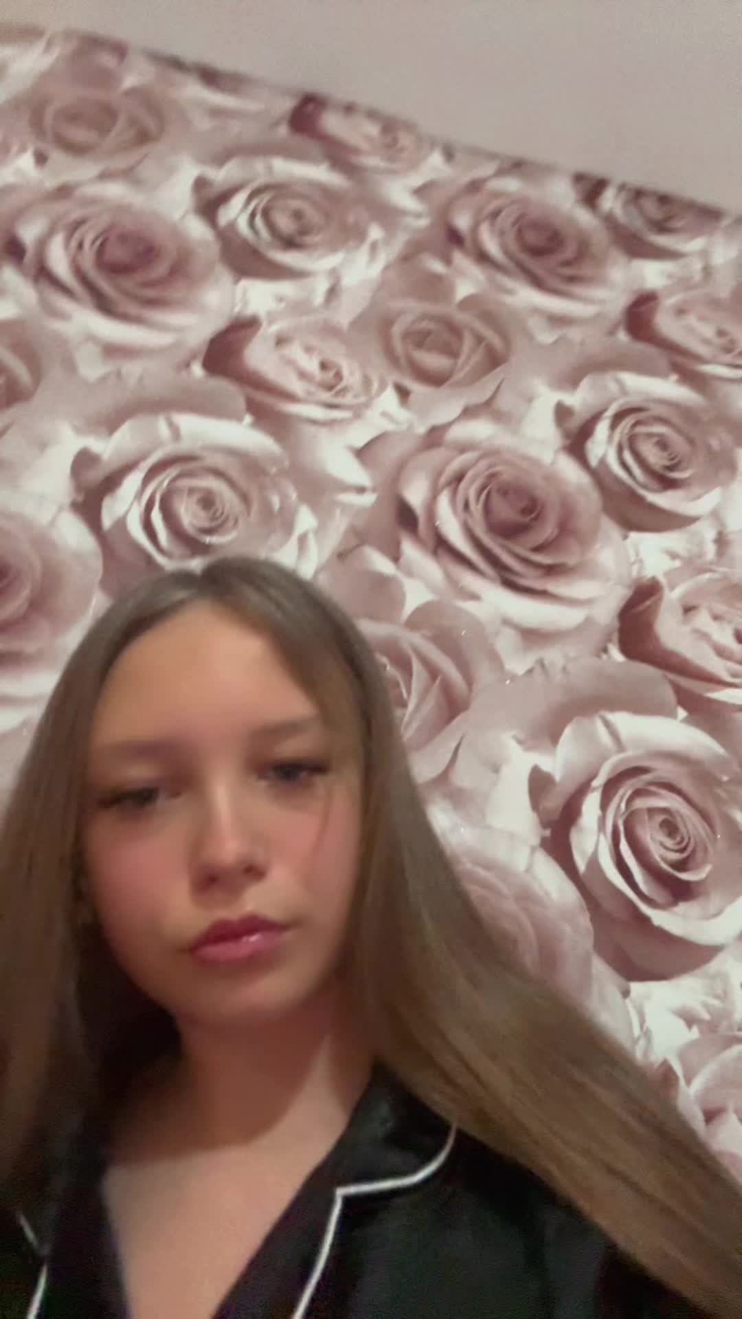 @𝒯ℴ𝓃🤍