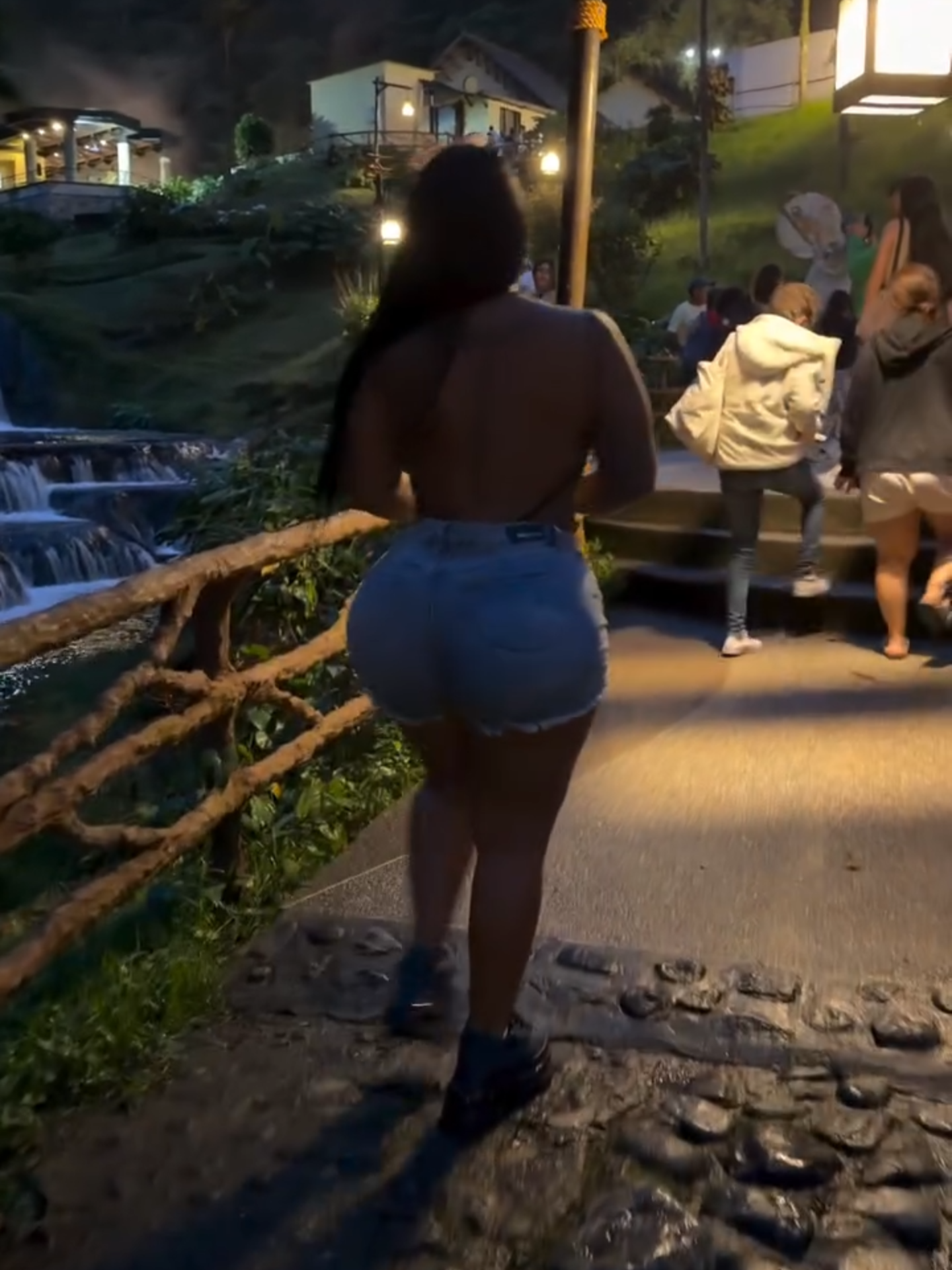 @❤GIA❤