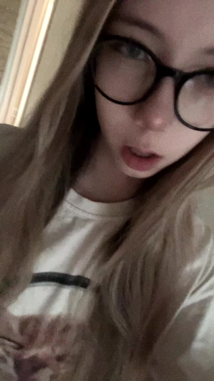 @lovelyxcs