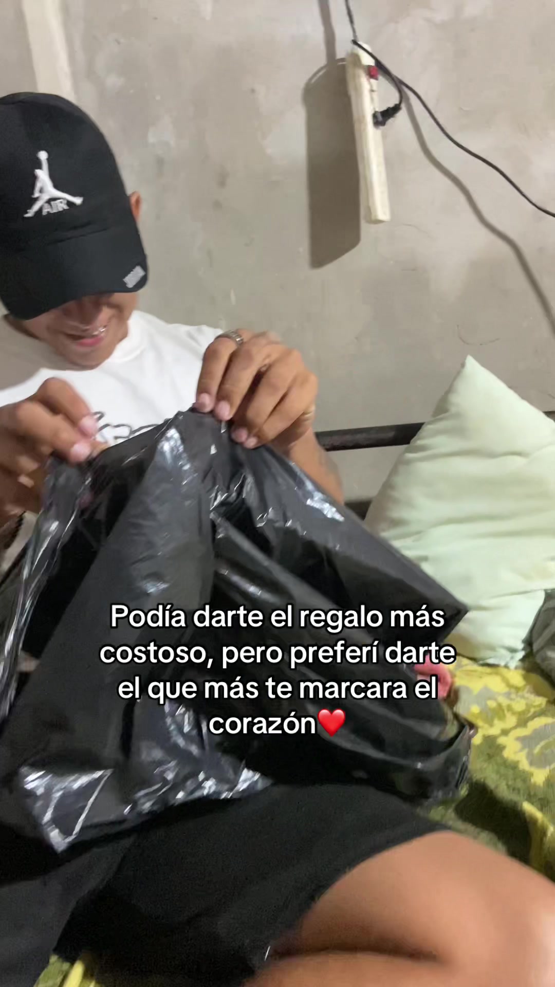 @Alejandra Navia🦋