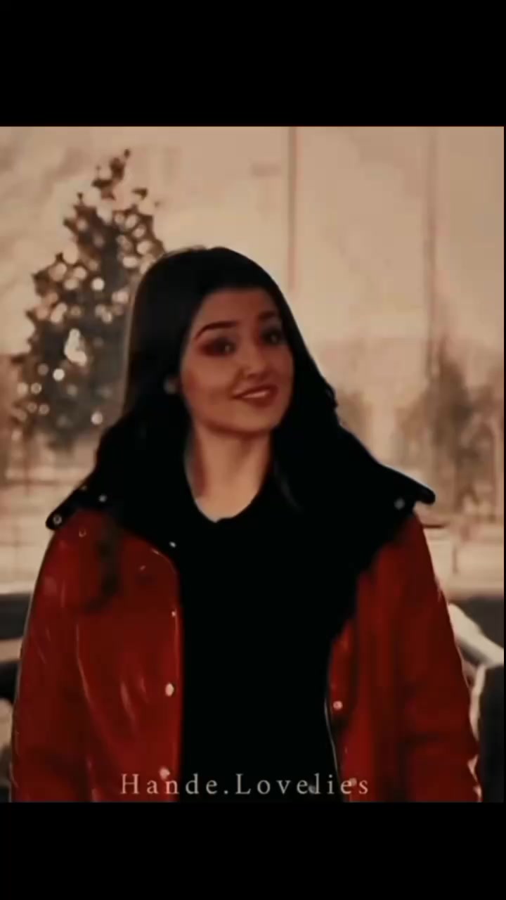 @♥️HANDE ERCAL 💕