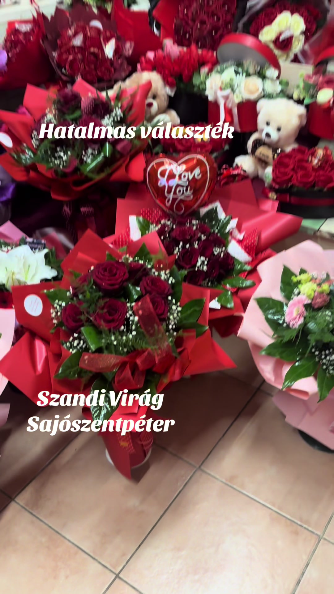 @SzandiVir&aacute;g