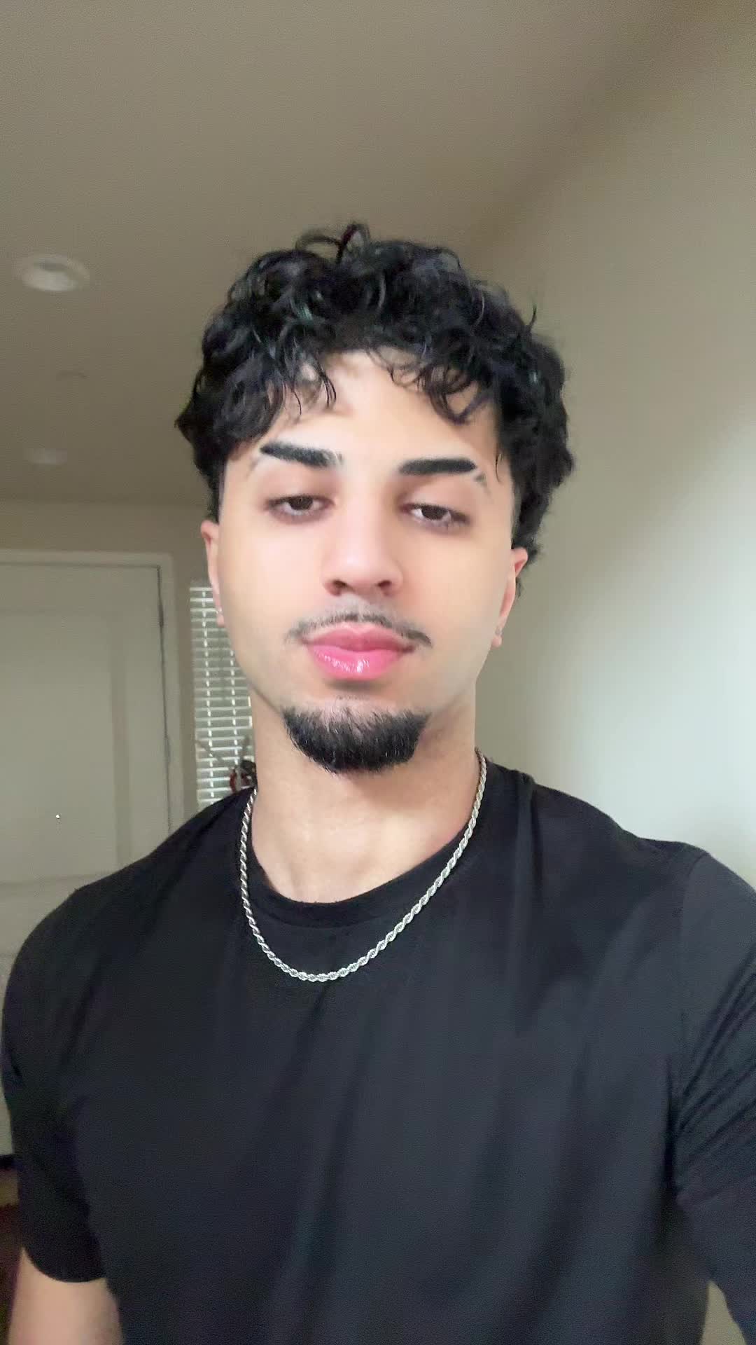 @SRT🦇OZI