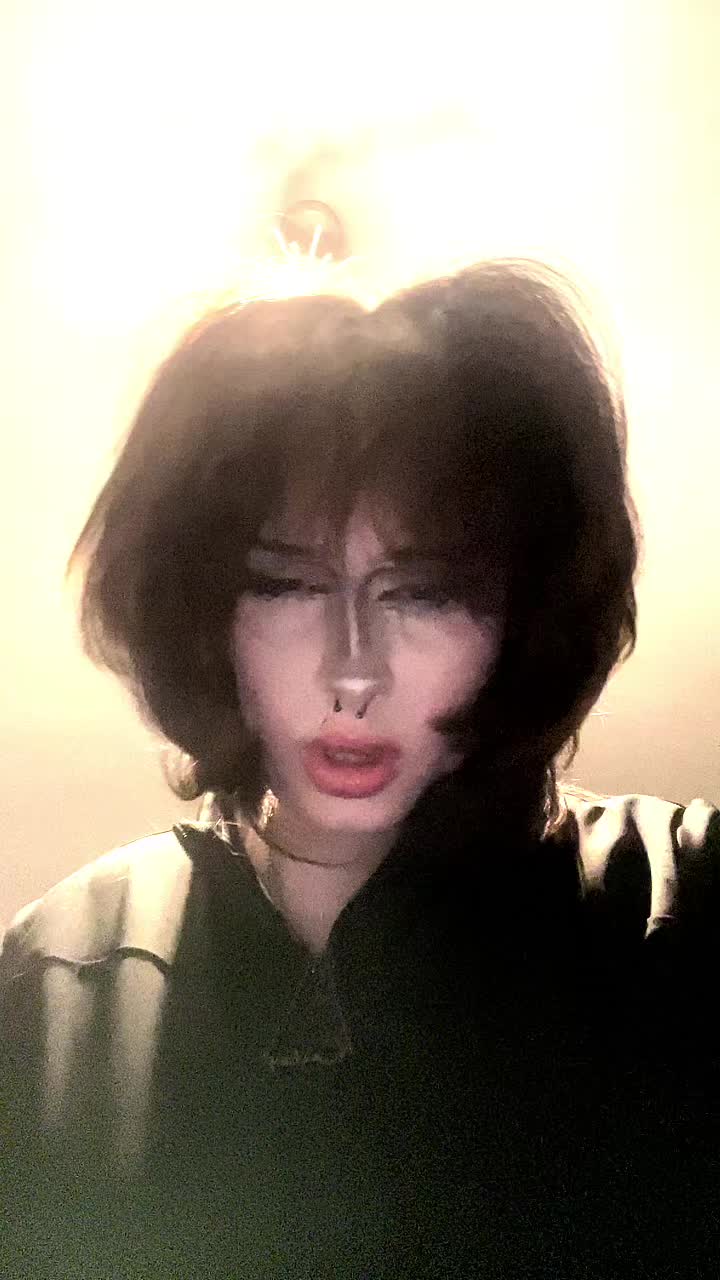 @🖤