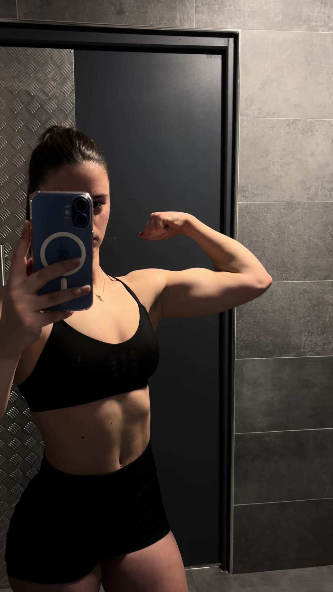@Cassandre