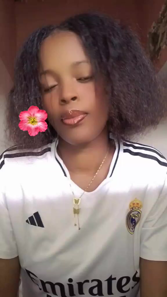@Juliana Andr&eacute; 🦋