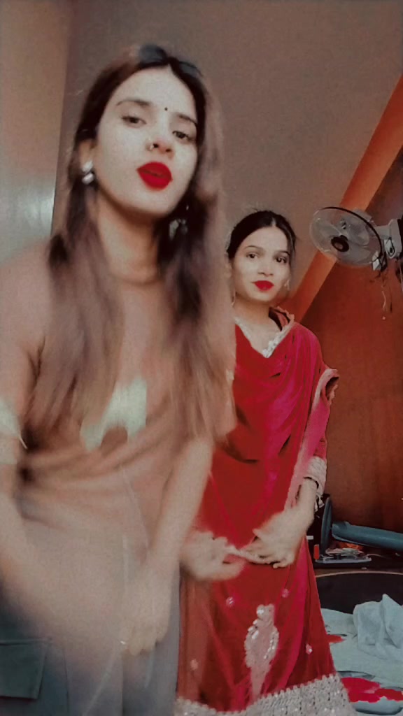 @Bhojpuri Queen 👑