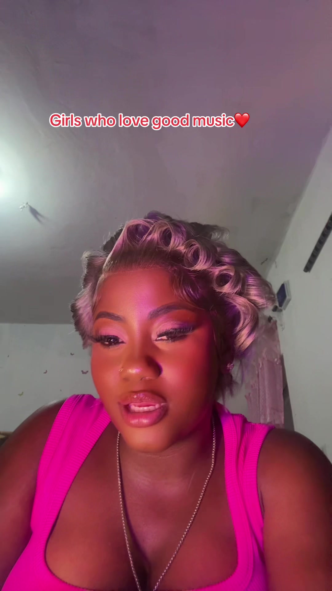 @♛ 𝓚𝓲𝓷𝓰 𝓑𝓮𝓽𝓽𝔂 ♛🦅💕💋