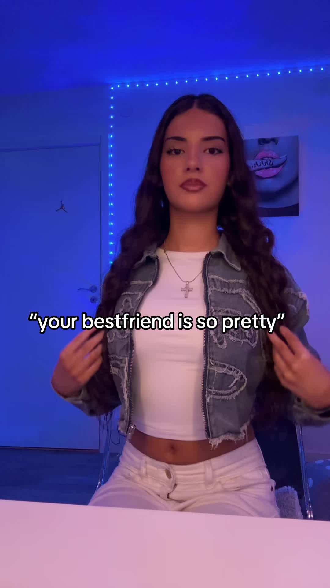 @👠