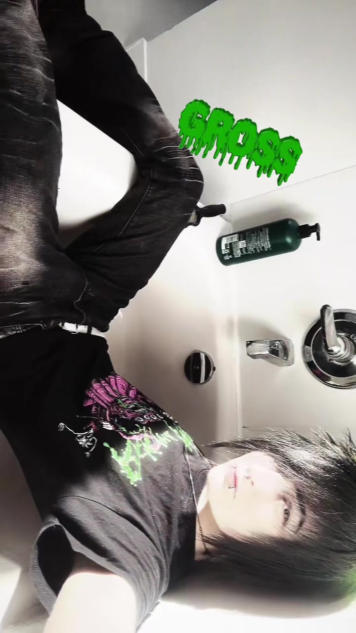 @⁺{&not;&ordm;ཀ&deg;}&not;☣︎ Jay