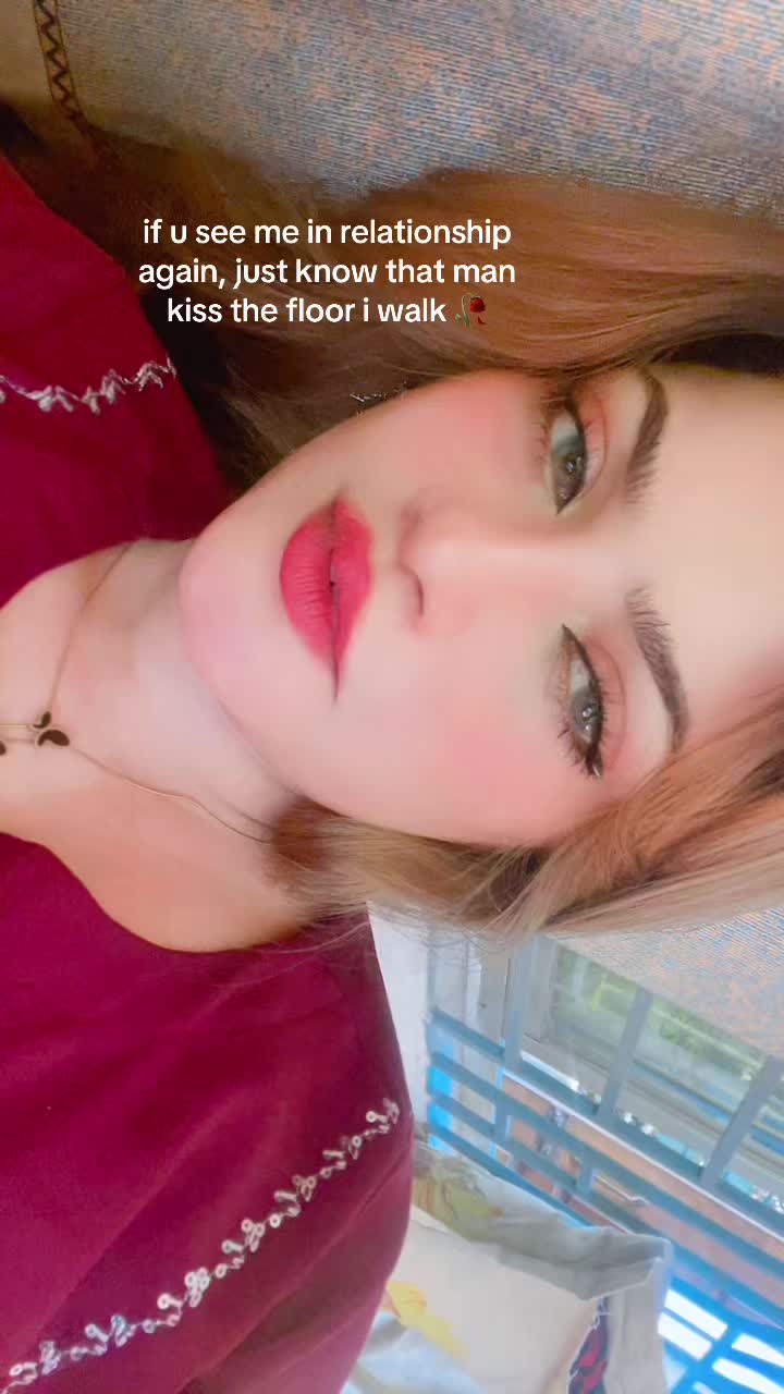 @👸Simran🧏&zwj;♀️