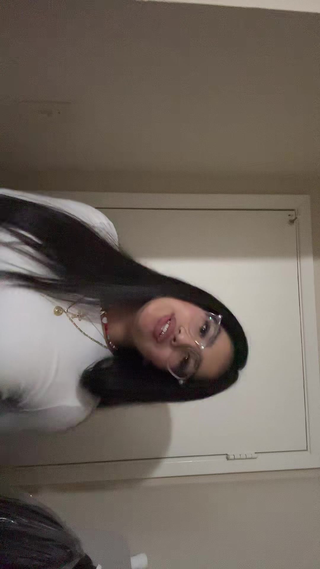 @💋.