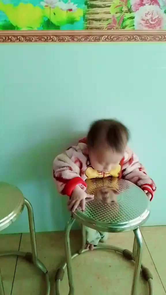 @V&agrave;ng N&eacute;m