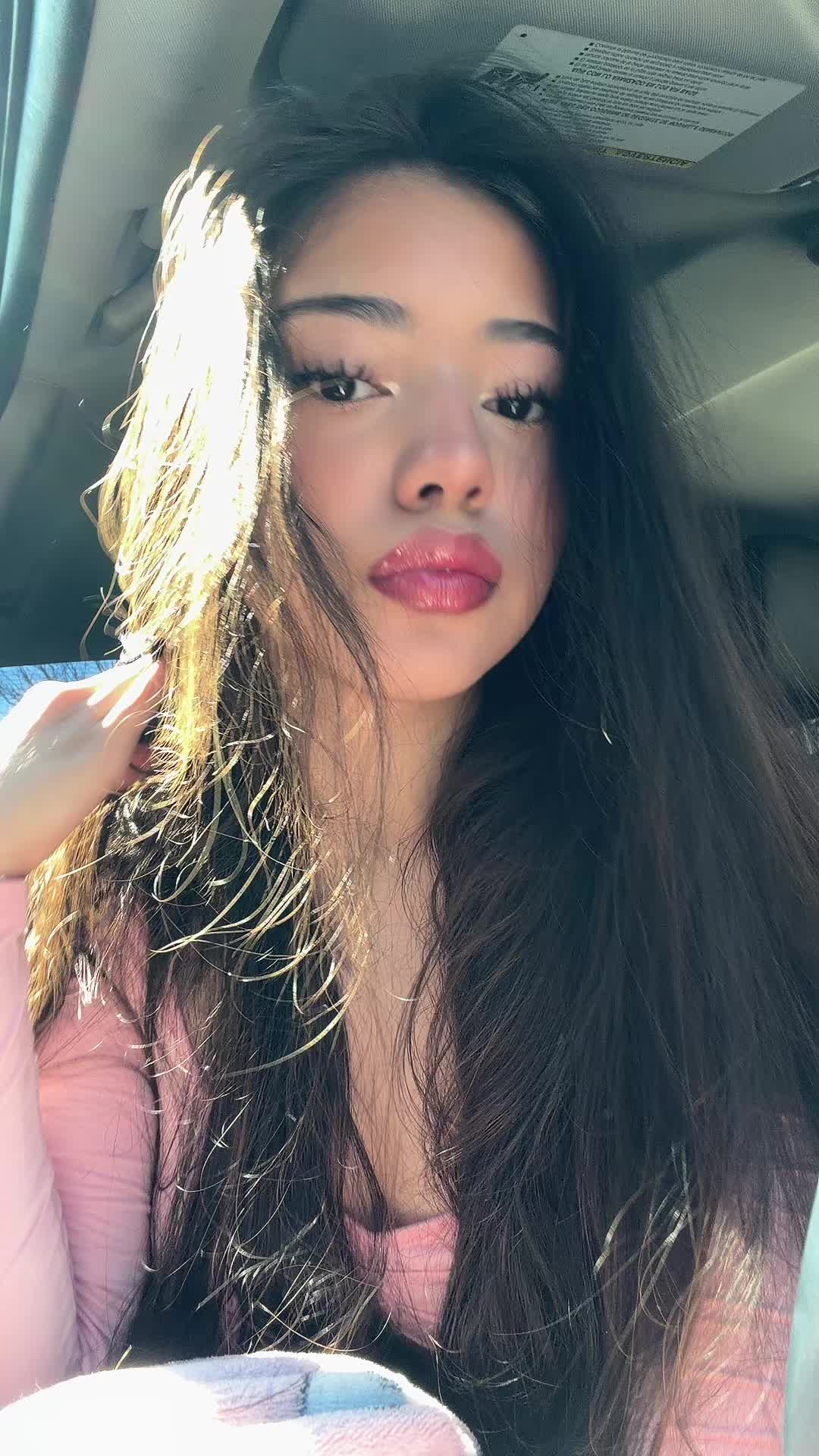 @leslye