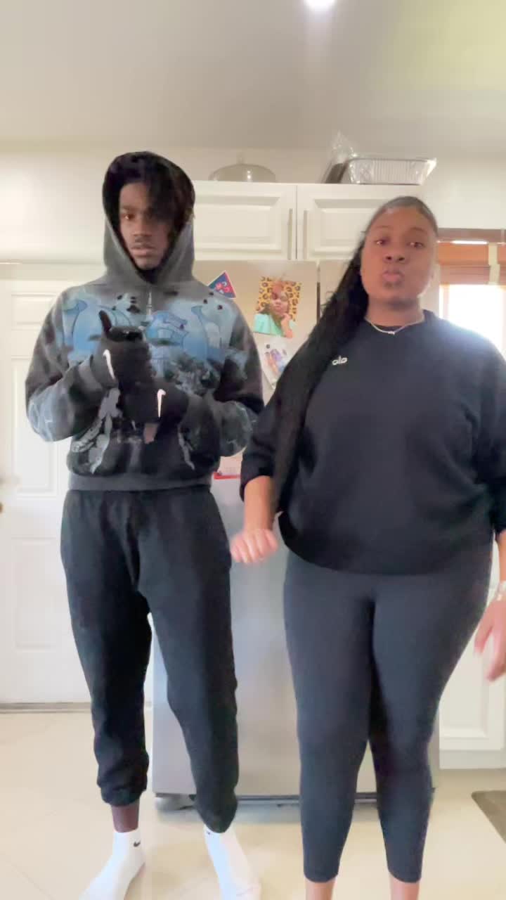 @zoeee