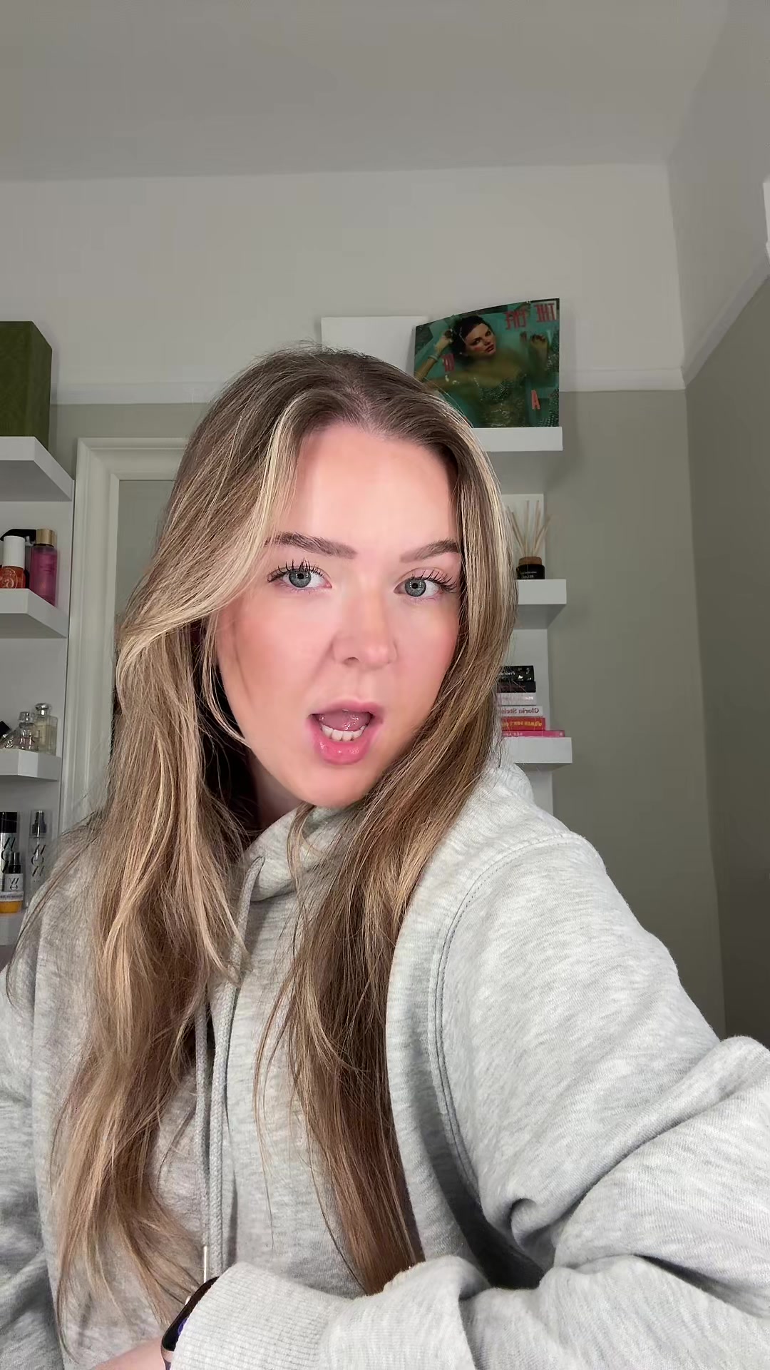 @phoebec077