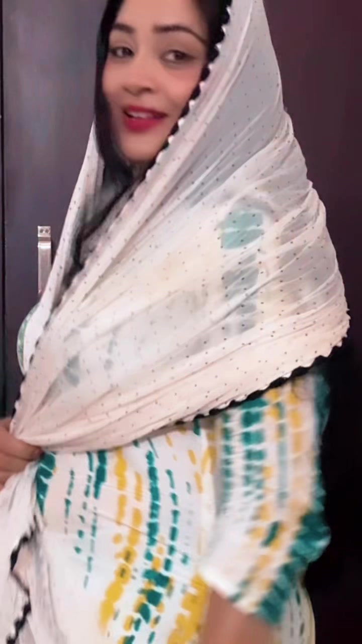 @പോന്നു മിന്നു