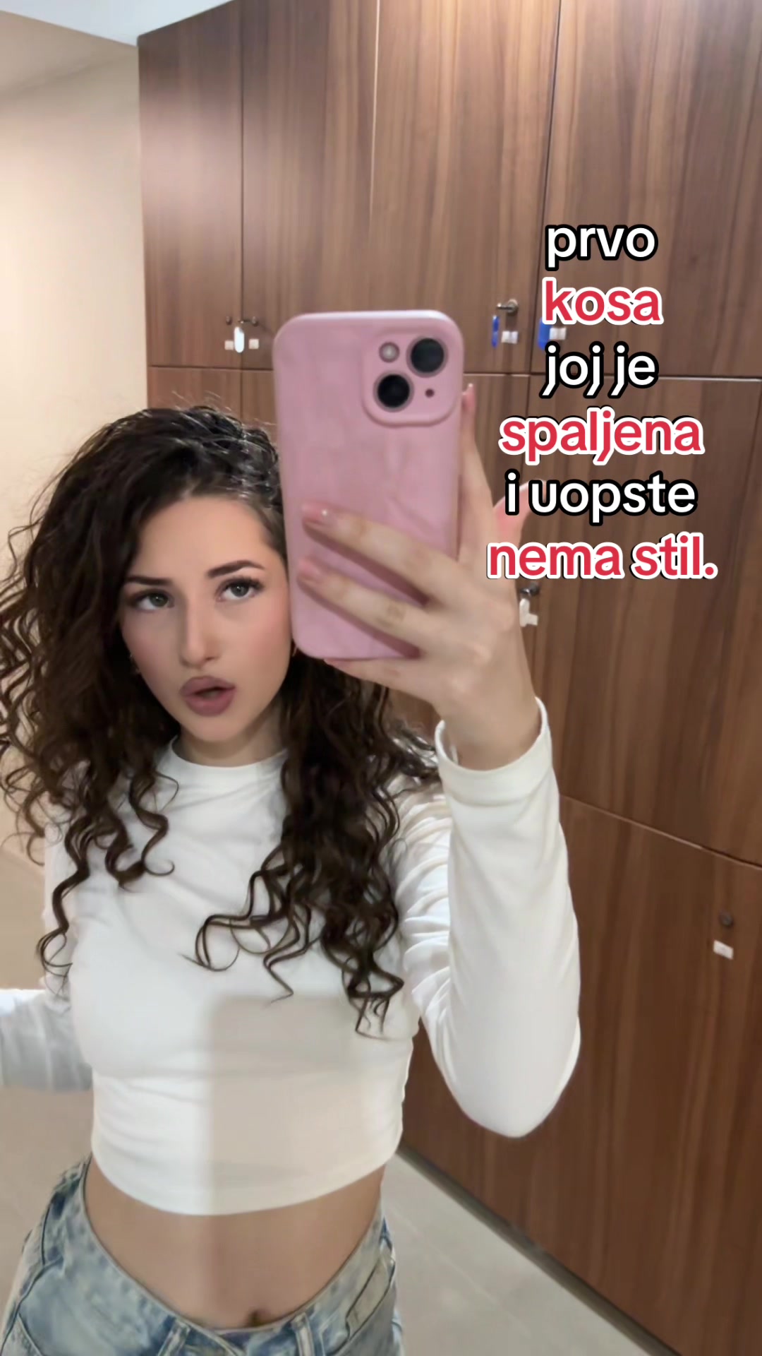 @𝒊𝒗𝒂