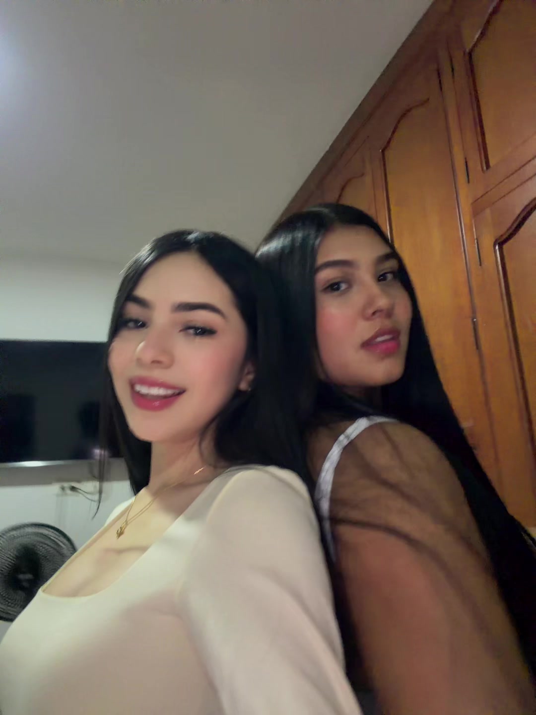 @𝐒𝐨𝐟𝐢𝐚 𝐬𝐚𝐧𝐜𝐡𝐞𝐳 💌