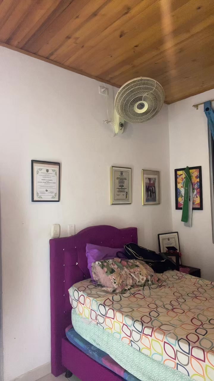 @LaMamiAngie