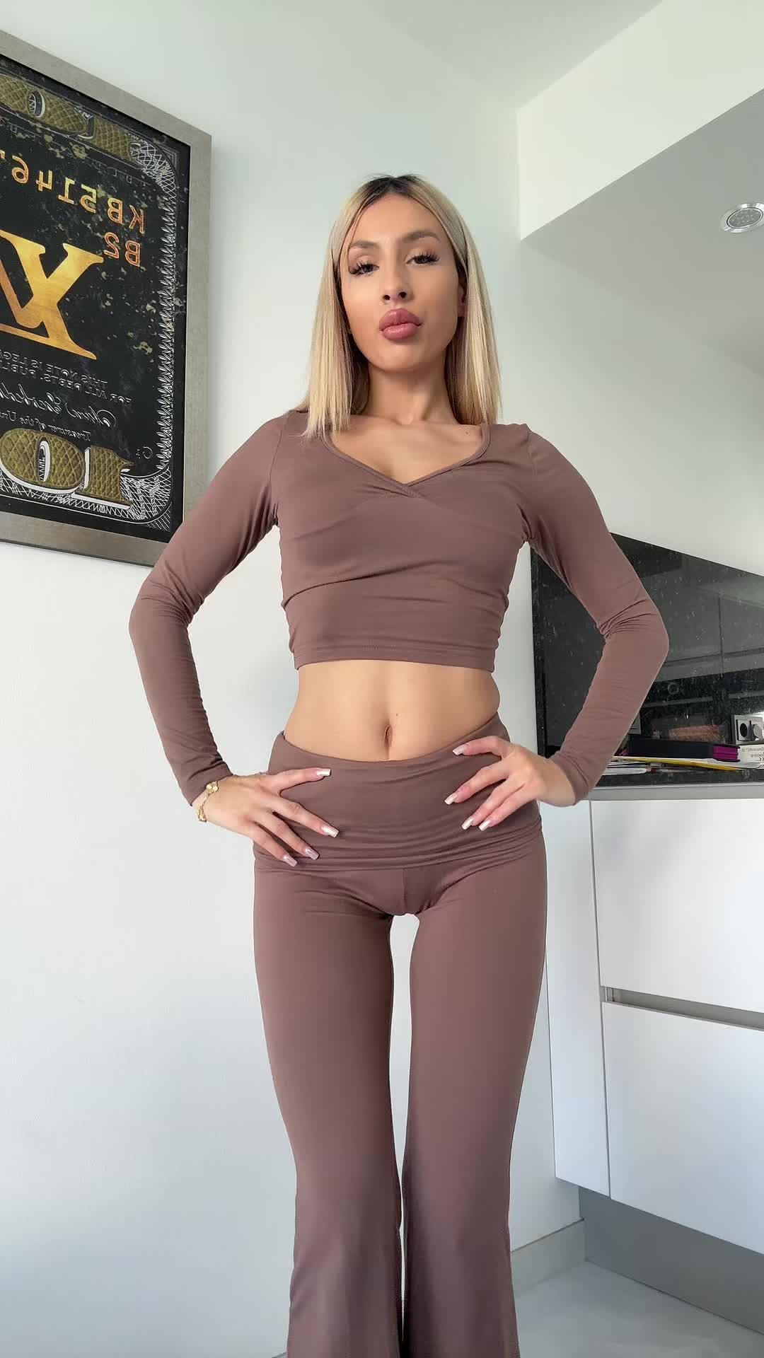 @Vazzzle