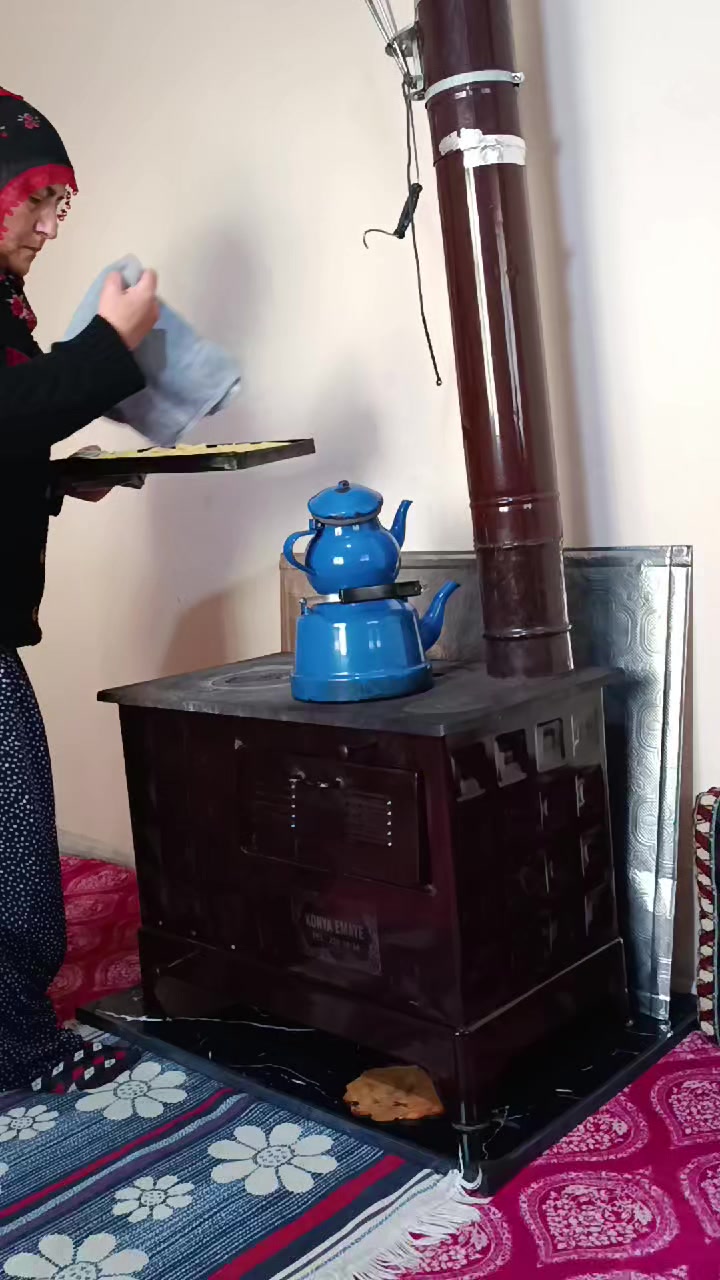 @k&ouml;yl&uuml; kızı,,