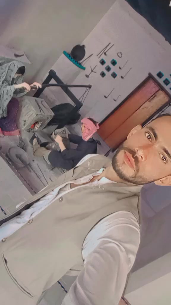 @👑گاؤن کا شھزادا👑