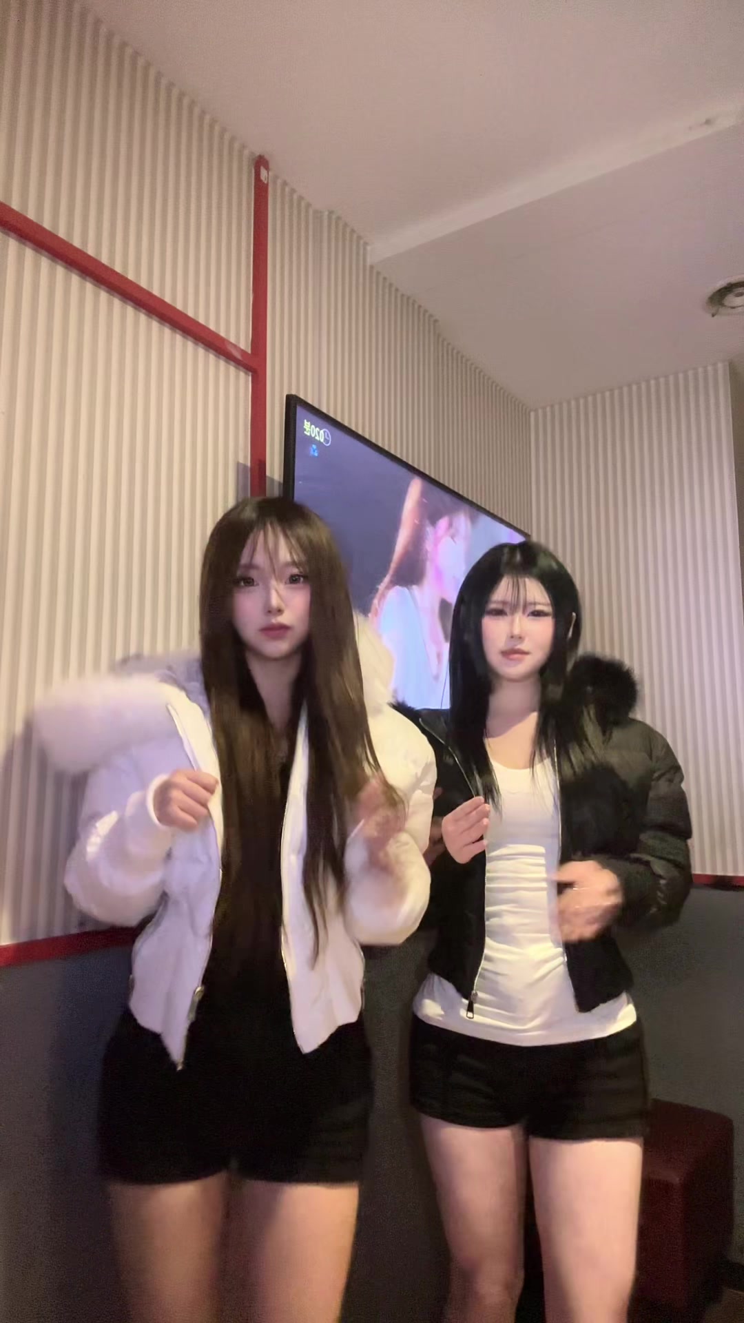@현더이