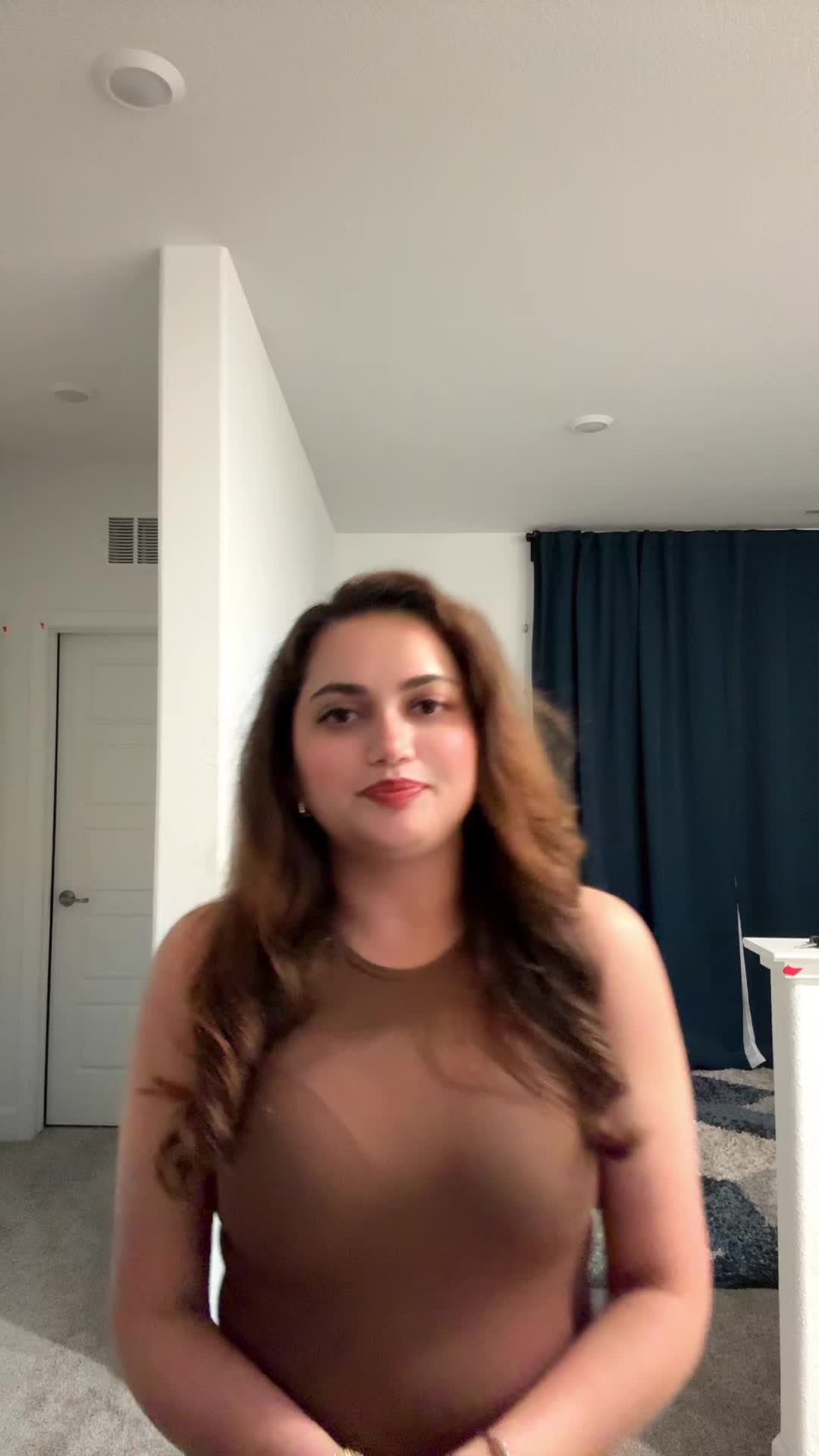 @Monii💫