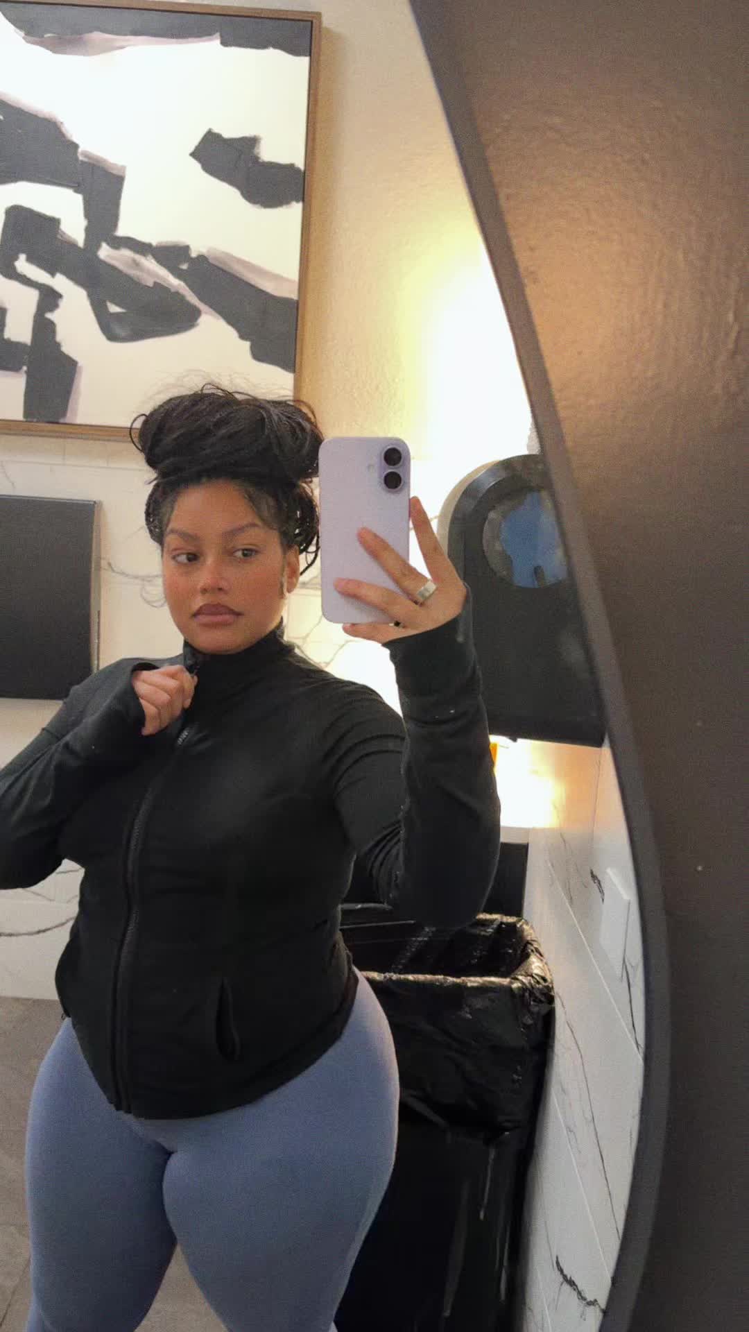 @TheeTropixalRedd