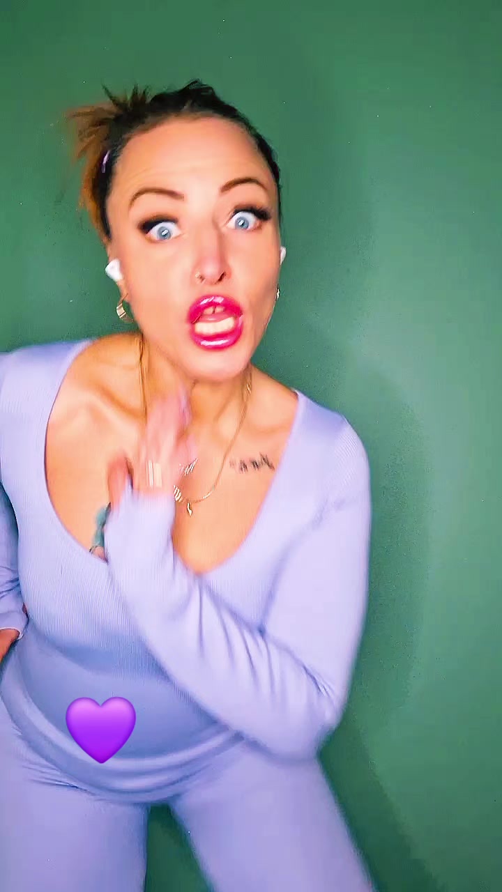 @kroliczekhop*
