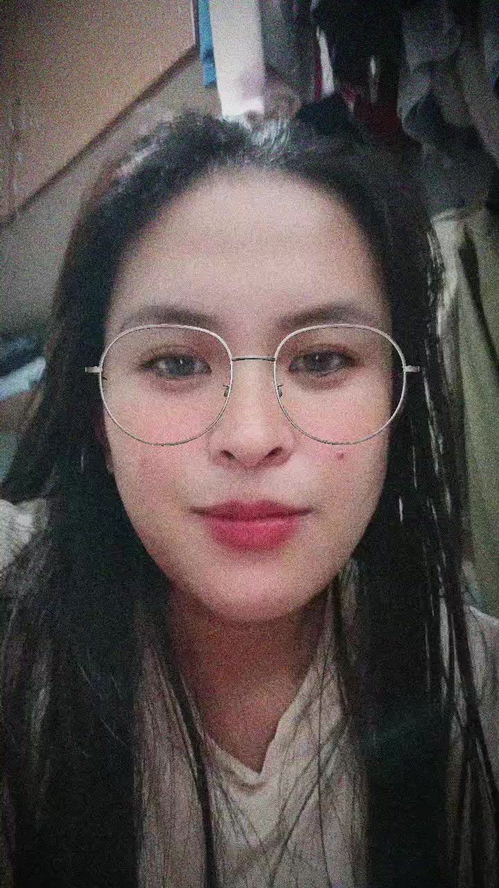@Jee_Jee🫨🫣