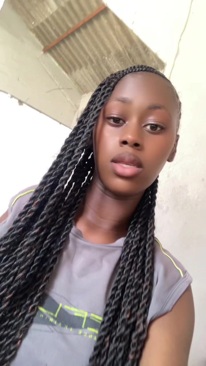 @Nalmira18