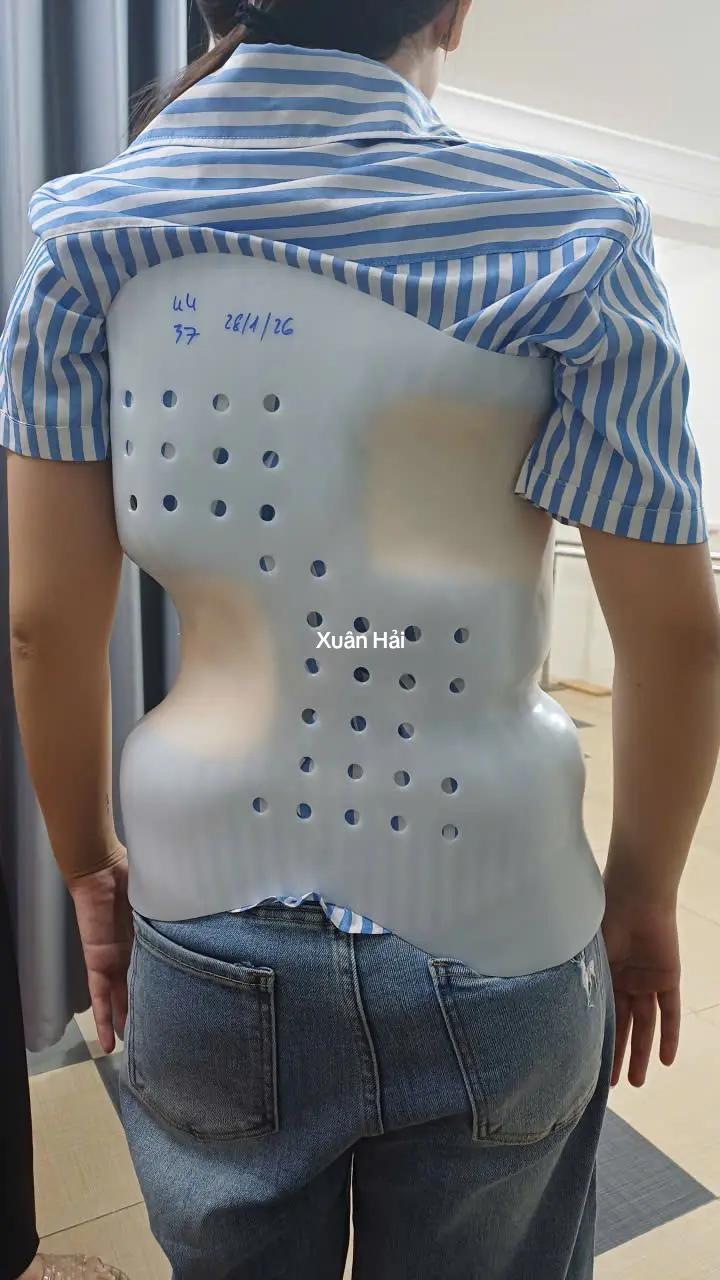 @Hải R&acirc;u Tay Ch&acirc;n Giả