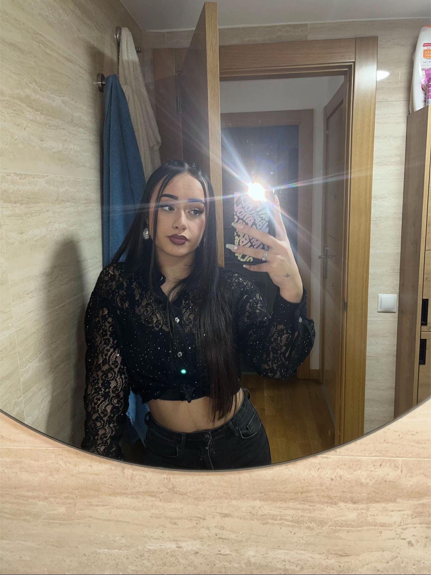 @Ana Elsa