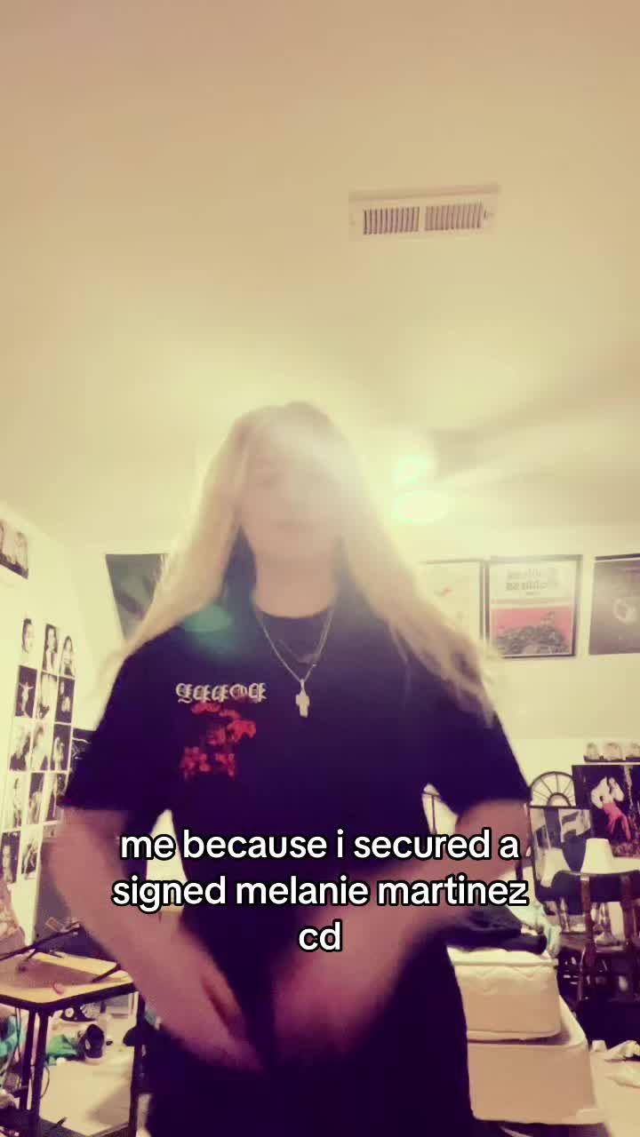 @alexis 🖤💿