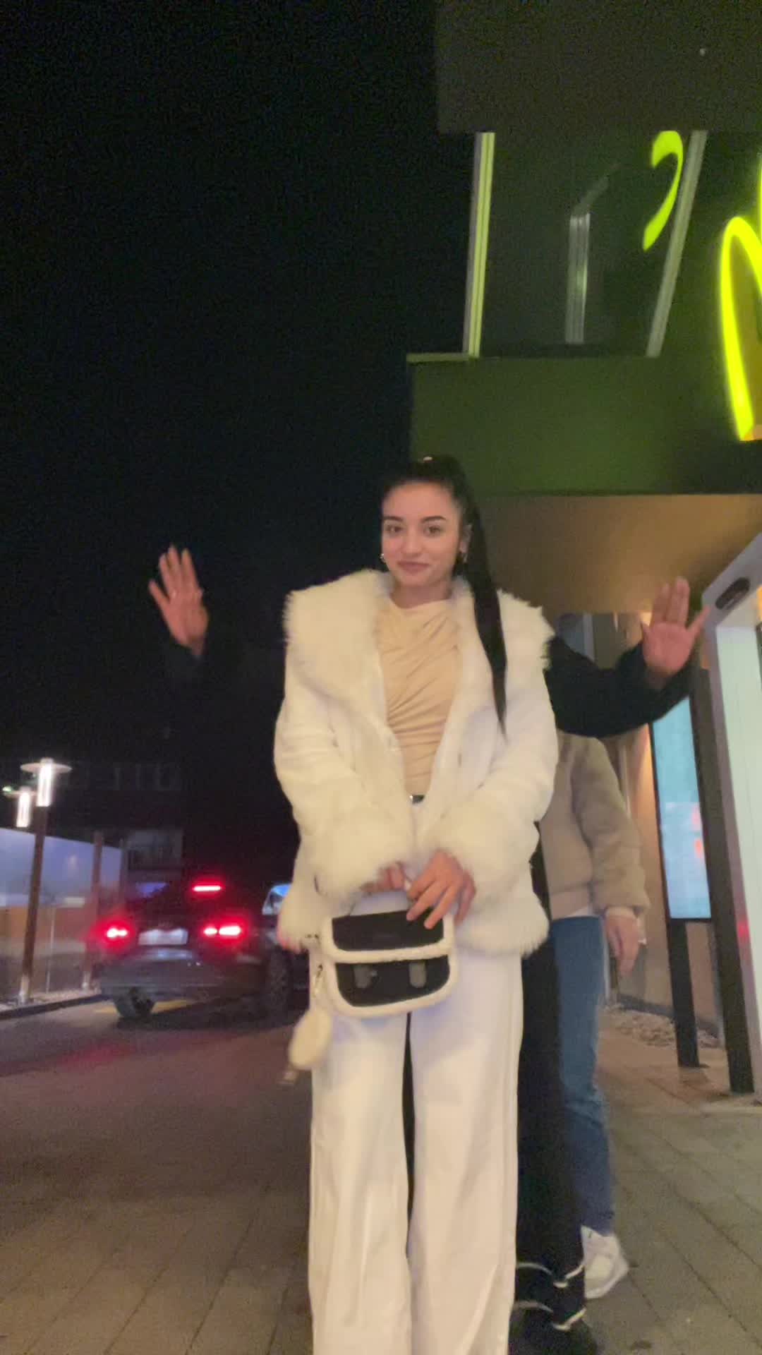 @monichka_17