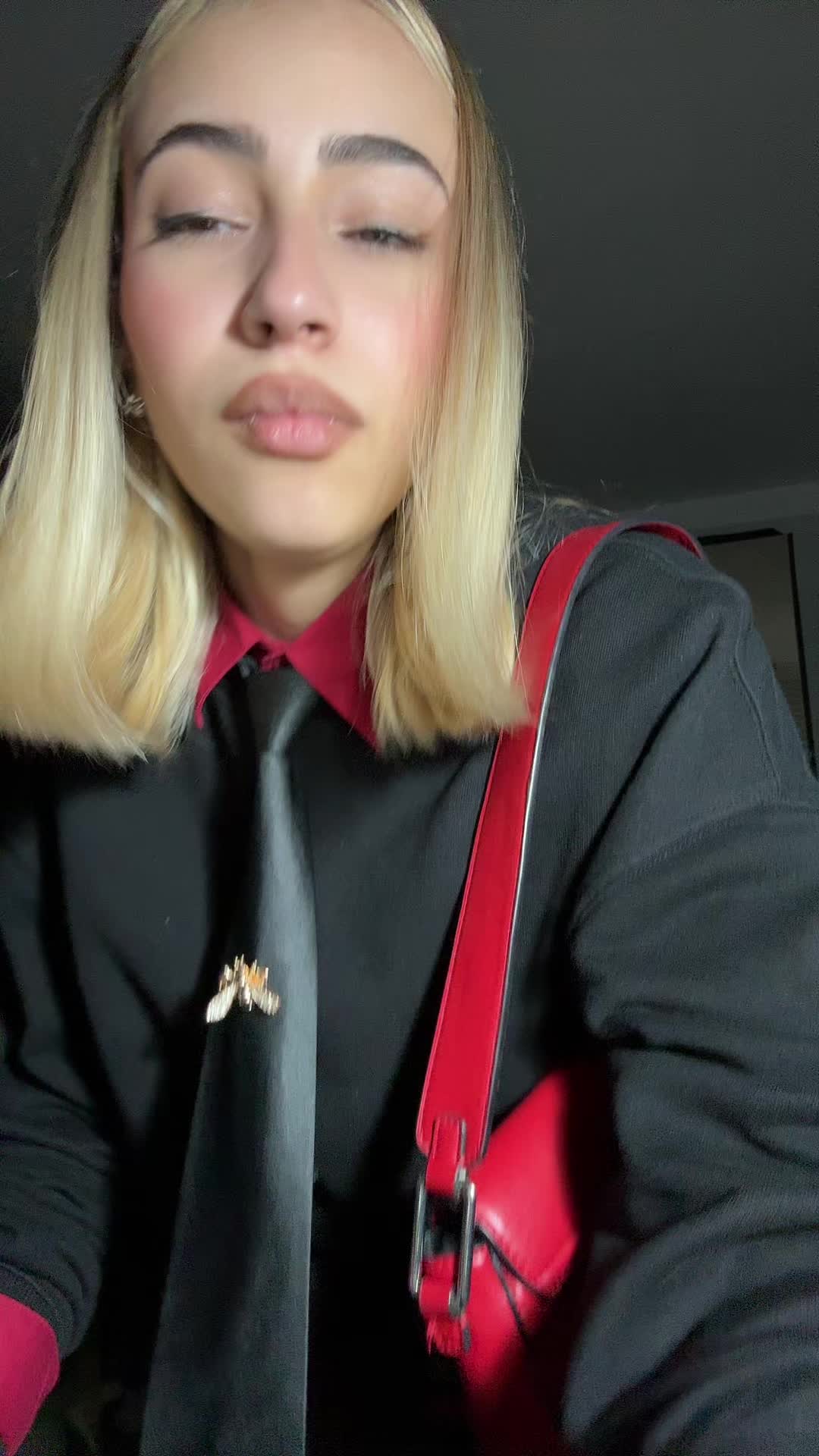 @sabrina_bennasr_