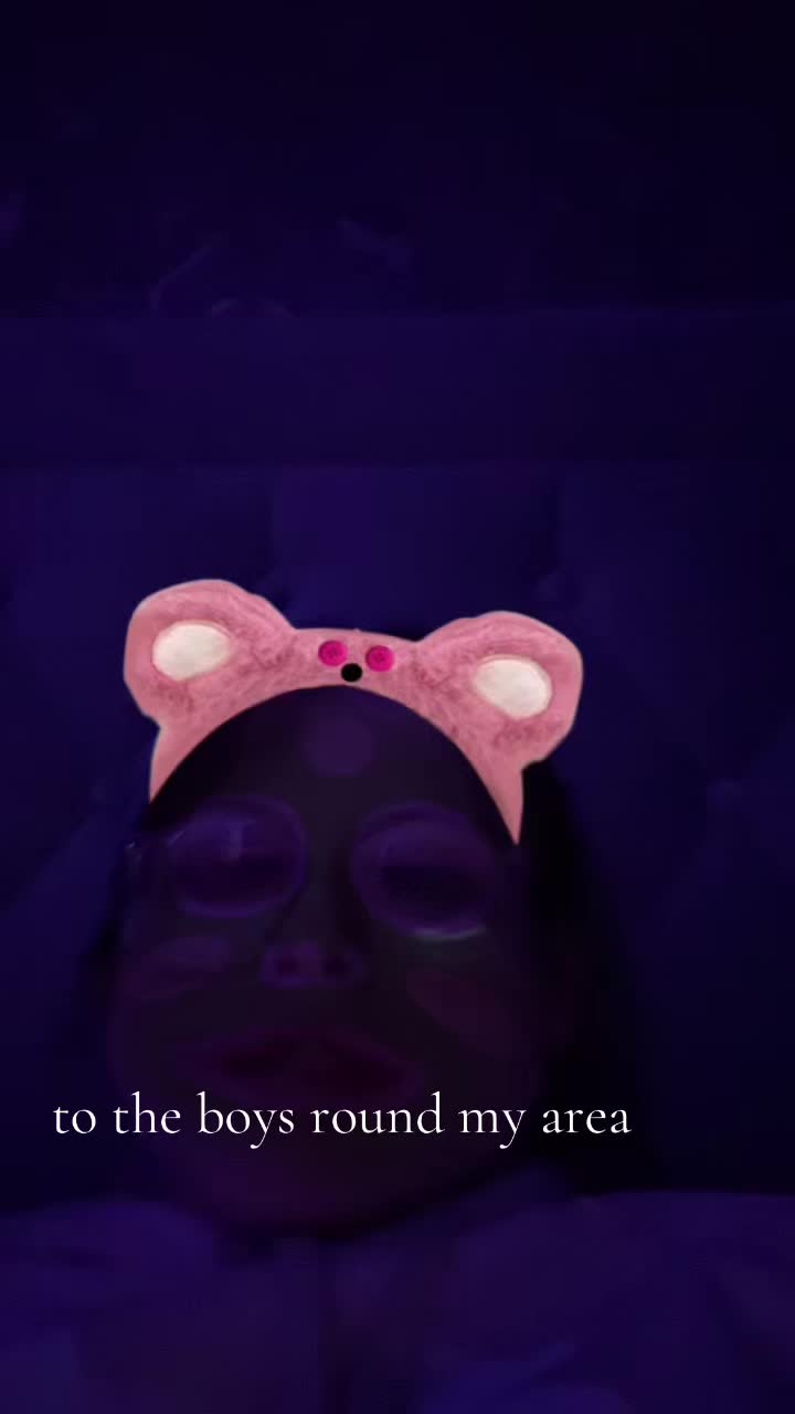@hannahkennett.