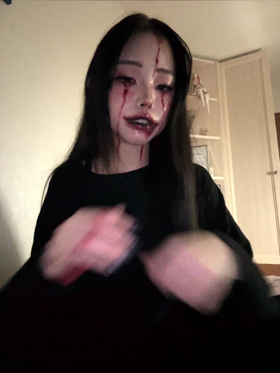 @kiss