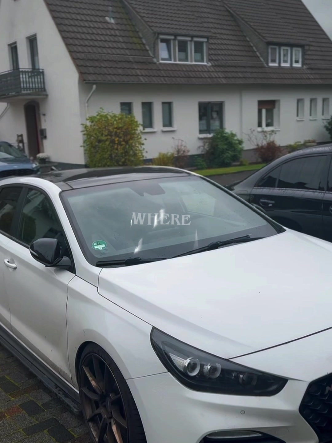@THISAINT-_-