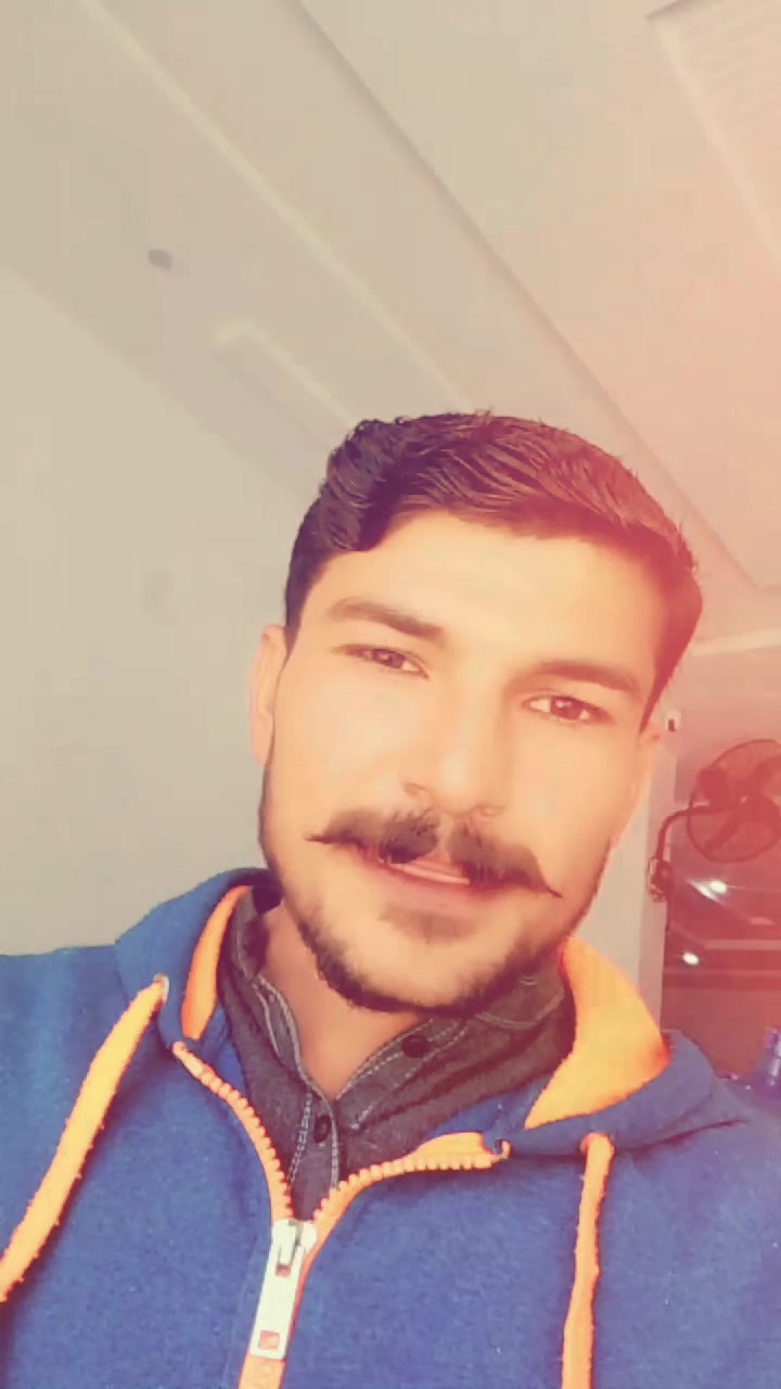 @Aلi