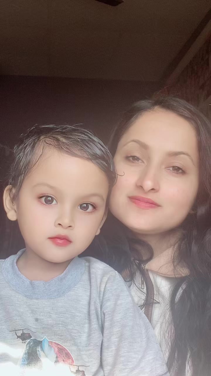 @Binita_poudel🦋officials🧿🧿🫶